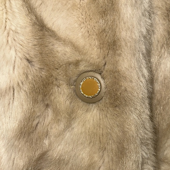 Vintage Sears Fashion Beige Faux Fur Coat Women 10 Retro Old Money Glam Chic - Picture 6 of 9